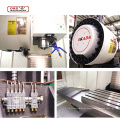 Hochpositionierungsgenauigkeit CNC vertikaler Bearbeitungszentrum XH7126 CNC -Fräsmaschine